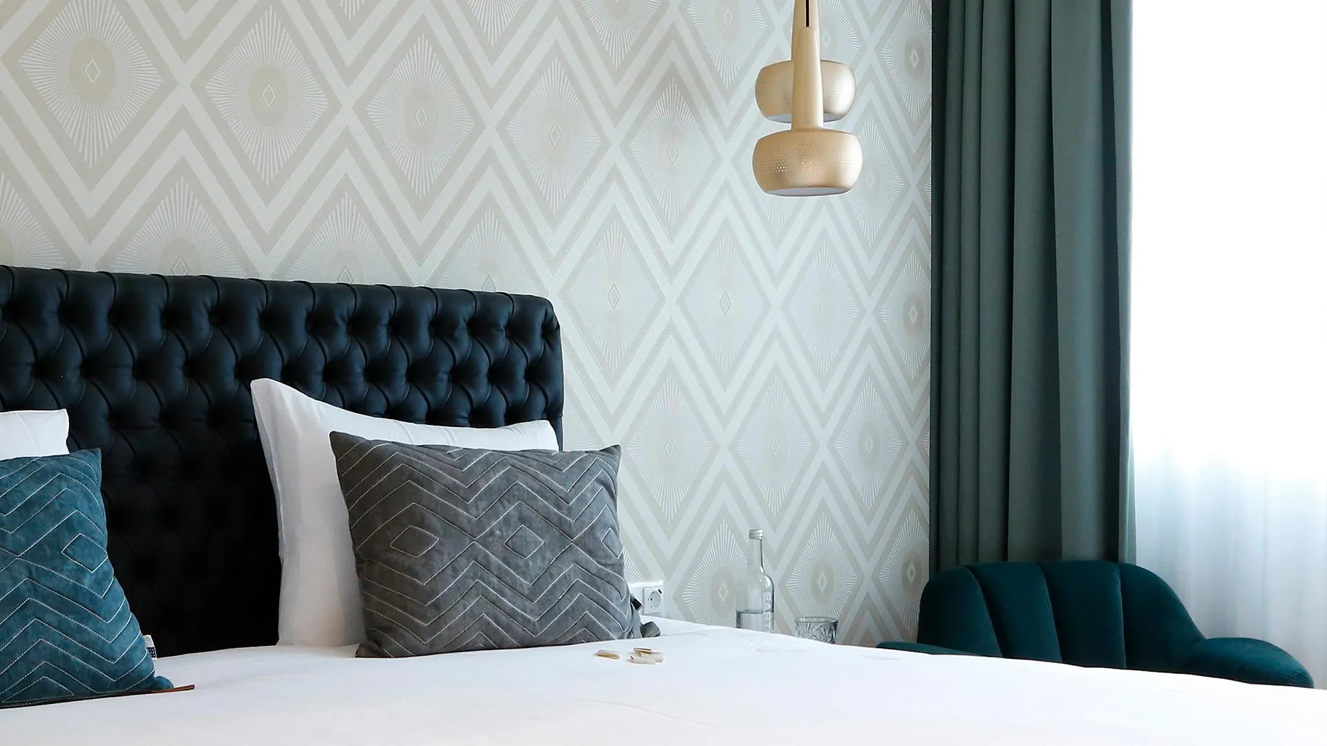 *** Otel The James Rotterdam Hollanda